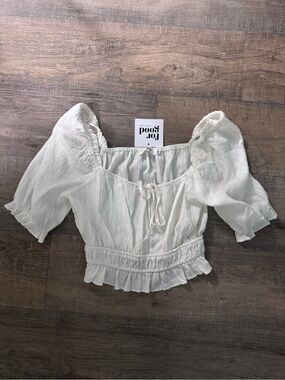 NWT $32 Nectar Clothing • Crop Top • White • Small